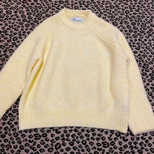 Brand:Zara     Color:Yellow    Size:Small